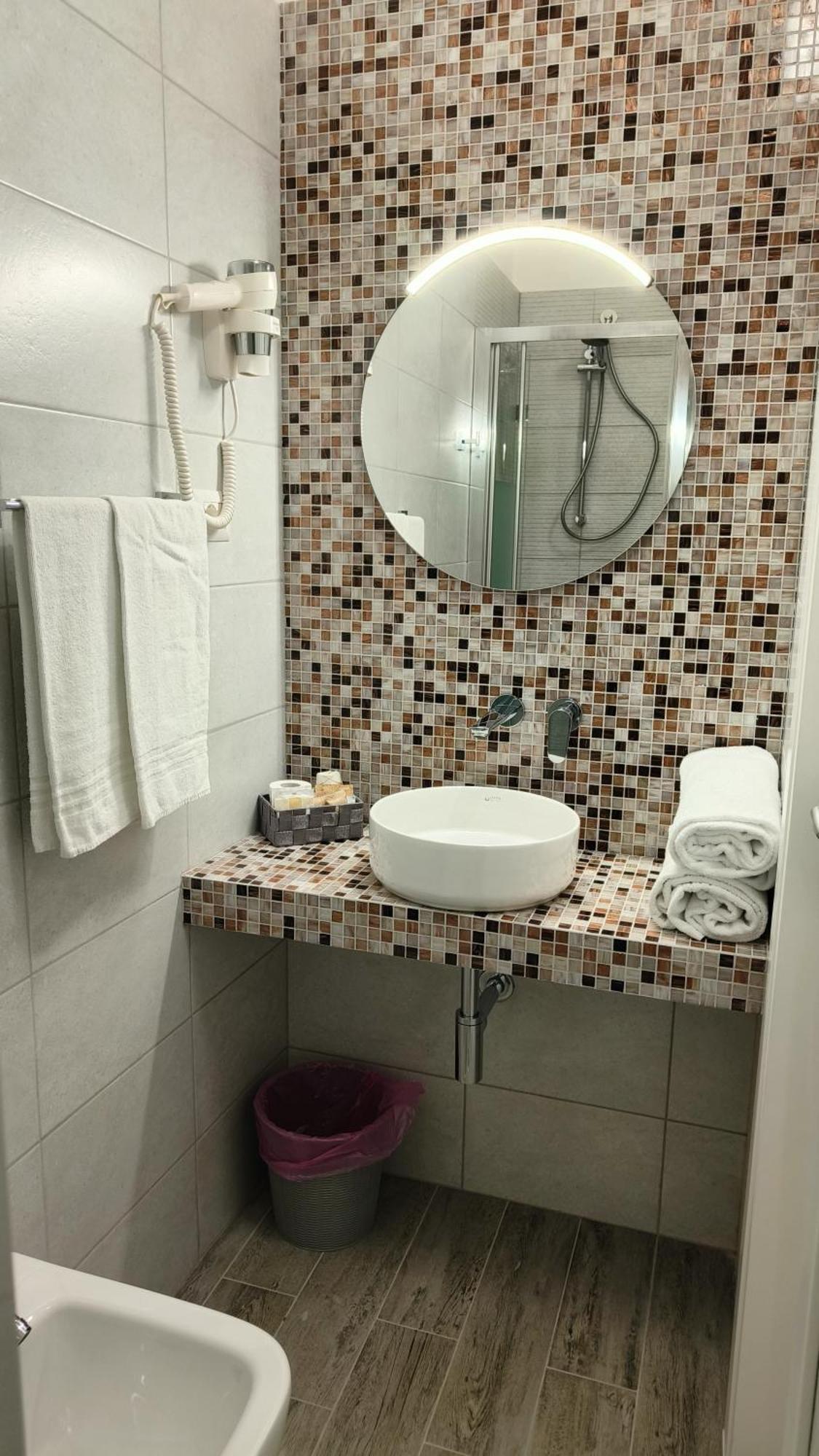 Hotel Principe Amedeo Rome Bagian luar foto