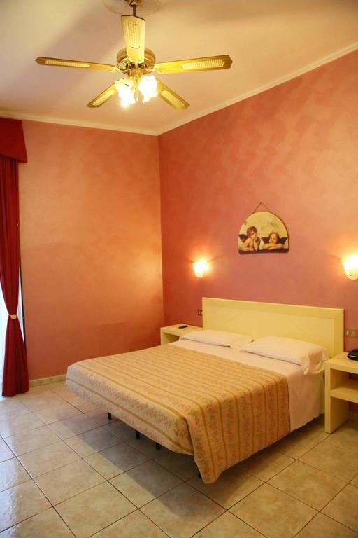 Hotel Principe Amedeo Rome Bagian luar foto